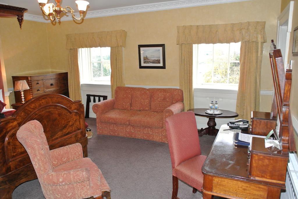 Leixlip House Hotel Стая снимка
